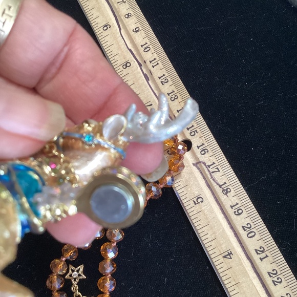 Kirks Folly reindeer - Picture 9 of 10